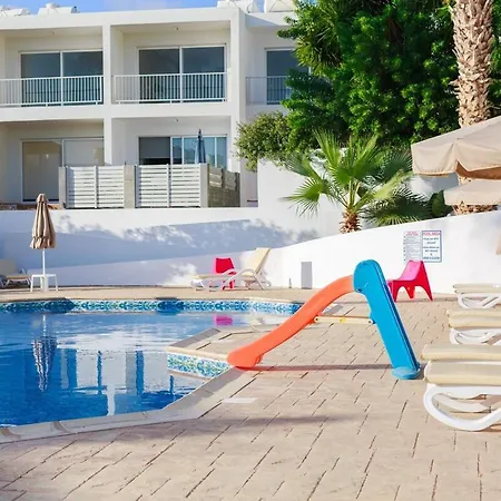 Estea - Peyia's Pearl -