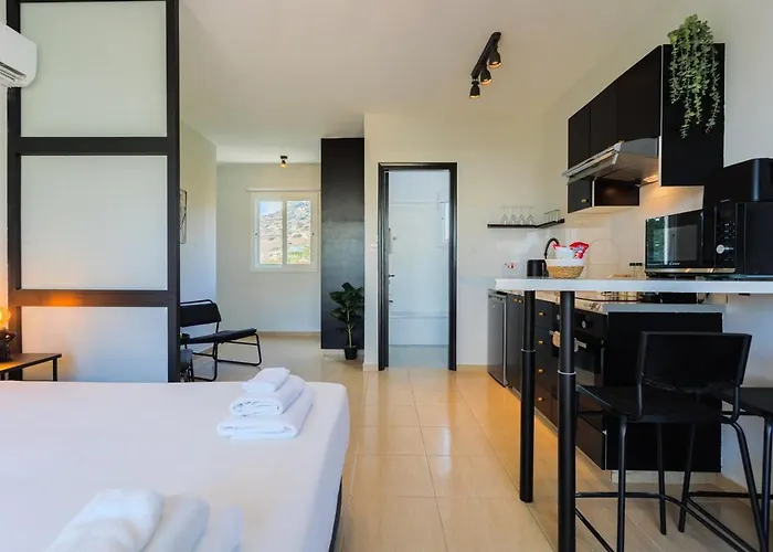 Estea - Peyia's Pearl -